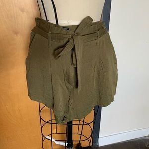 Forever 21 High Waisted Pleated Shorts w/ Belt